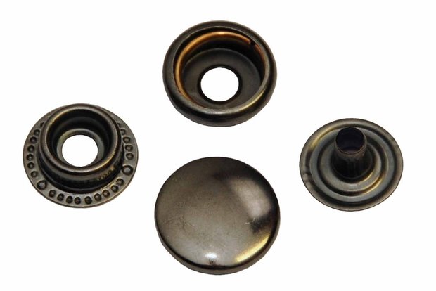 15 mm Oud Nikkel drukknoop